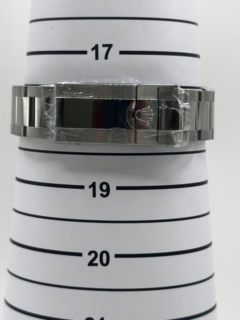 Rolex GMT Master II 116710 BLNR Image 5